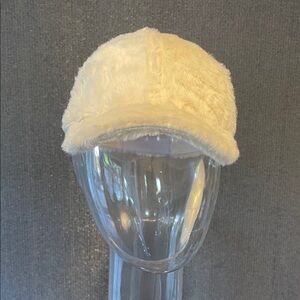 Faux Fur Cream Cap